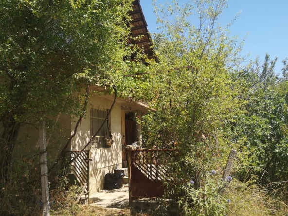 Къща в с. Бегунци, Област Пловдив - 45 кв.м за 816 €/кв.м - Снимка #1