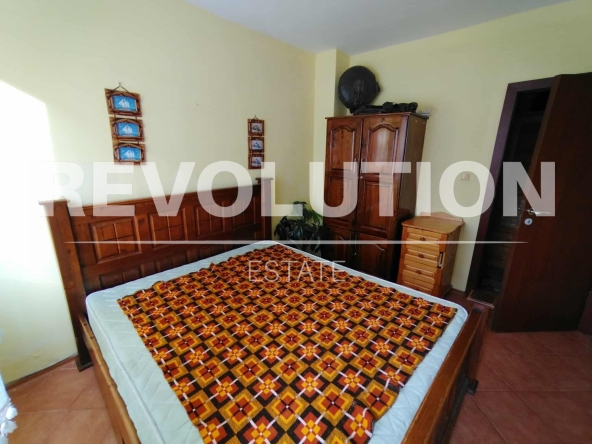 Дава се под наем Двустаен апартамент в Варна, Колхозен пазар - 60 кв.м за 400 € - Снимка #1