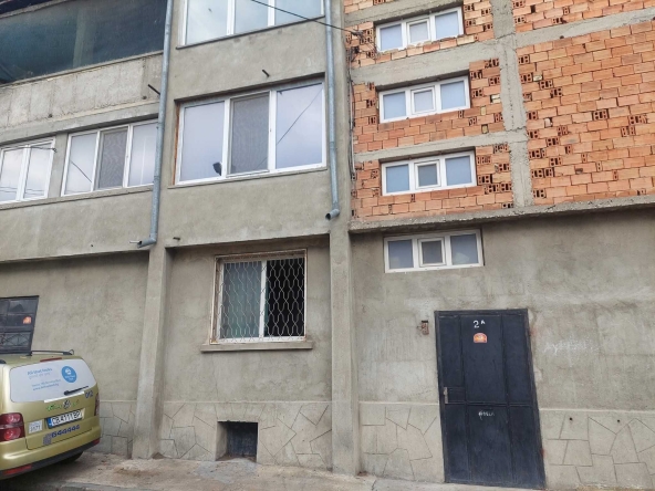 Къща в с. Манастир, Област Варна - 400 кв.м за 825 €/кв.м - Снимка #1