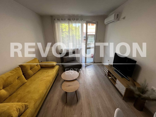 Дава се под наем Двустаен апартамент в Пловдив, Кършияка - 60 кв.м за 562 € - Снимка #1