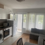 Дава се под наем Двустаен апартамент в Бургас, Изгрев - 47 кв.м за 425 € - Снимка #1