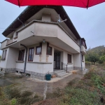 Къща в с. Разбойна, Област Търговище - 200 кв.м за 791 €/кв.м - Снимка #1