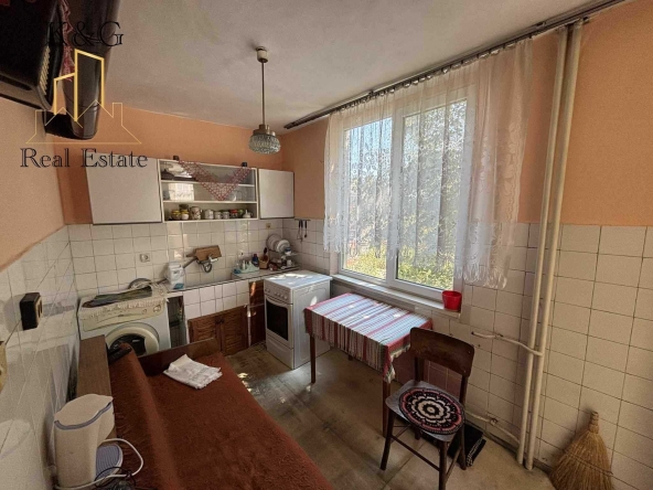 Двустаен апартамент в Разград, Орел - 64 кв.м за 1156 €/кв.м - Снимка #1