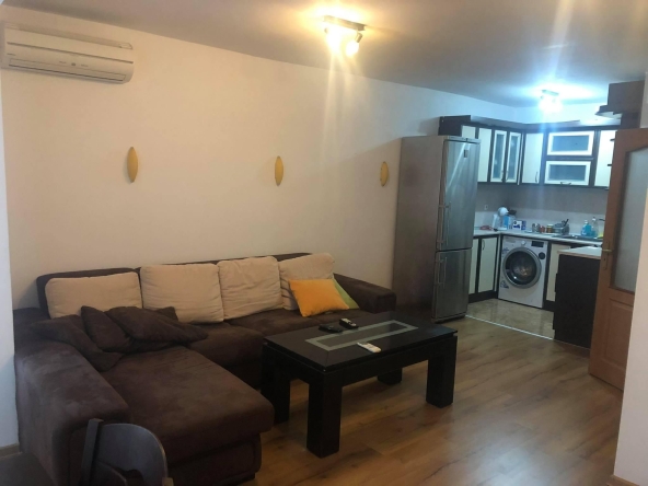 Дава се под наем Двустаен апартамент в Бургас, Лазур - 80 кв.м за 459 € - Снимка #1