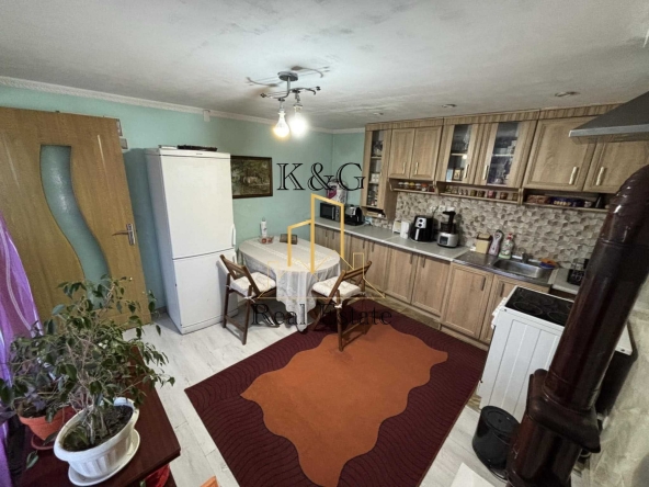 Къща в с. Осенец, Област Разград - 75 кв.м за 782 €/кв.м - Снимка #1