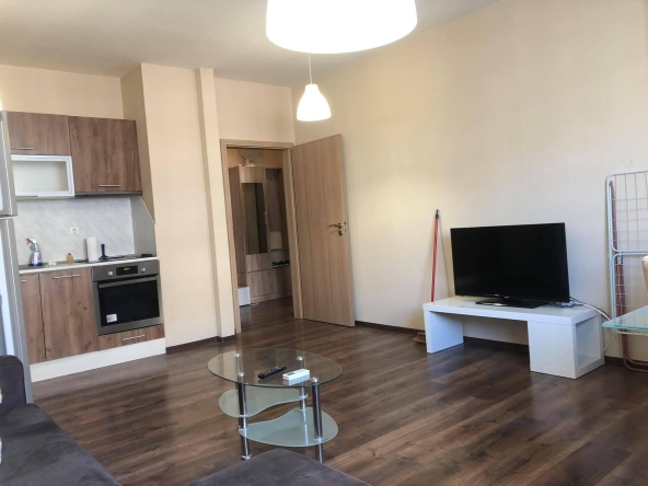 Дава се под наем Двустаен апартамент в Пловдив, Христо Смирненски - 50 кв.м за 434 € - Снимка #1