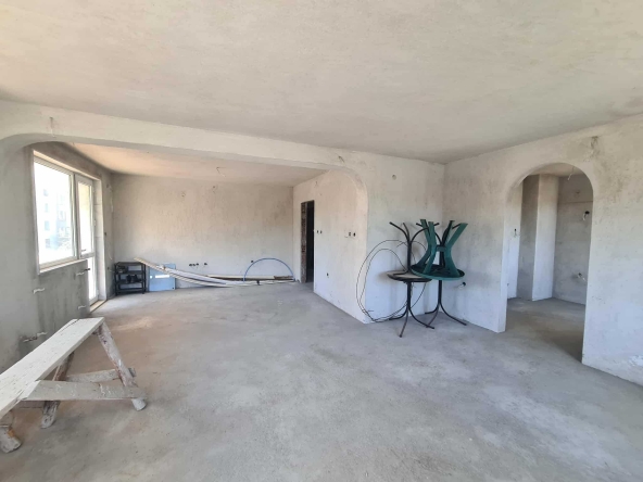 Многостаен апартамент в Хасково, Каменни - 145 кв.м за 690 €/кв.м - Снимка #1