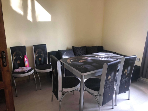 Дава се под наем Двустаен апартамент в Пловдив, Кършияка - 65 кв.м за 300.9 € - Снимка #1