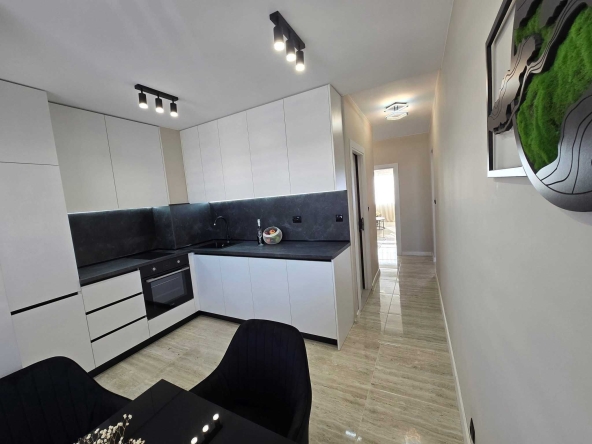 Тристаен апартамент в Стара Загора, Зора - 96 кв.м за 1230 €/кв.м - Снимка #1