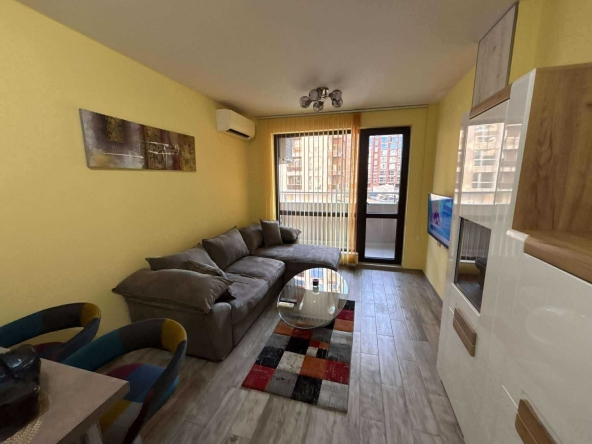 Дава се под наем Двустаен апартамент в Пловдив, Южен - 70 кв.м за 433.5 € - Снимка #1