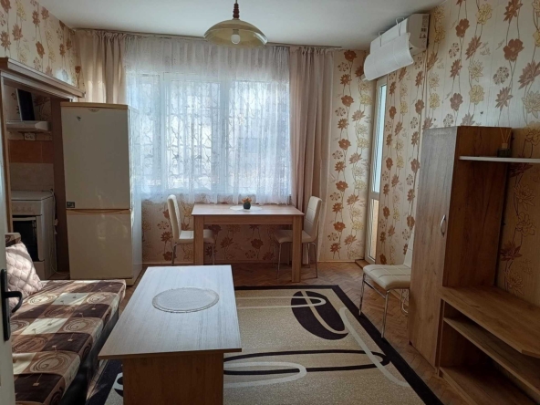 Дава се под наем Двустаен апартамент в Варна, Зимно кино Тракия - 50 кв.м за 408 € - Снимка #1