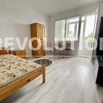 Дава се под наем Едностаен апартамент в Варна, Цветен квартал - 20 кв.м за 300 € - Снимка #1