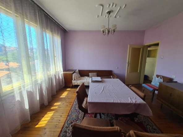 Тристаен апартамент в Хасково, Овчарски - 94 кв.м за 1004 €/кв.м - Снимка #1