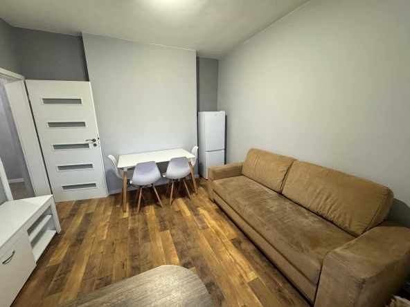 Дава се под наем Двустаен апартамент в София, Студентски град - 50 кв.м за 663 € - Снимка #1