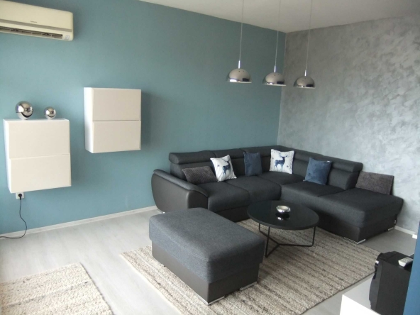 Тристаен апартамент в Пловдив, Каменица 2 - 88 кв.м за 1910 €/кв.м - Снимка #1