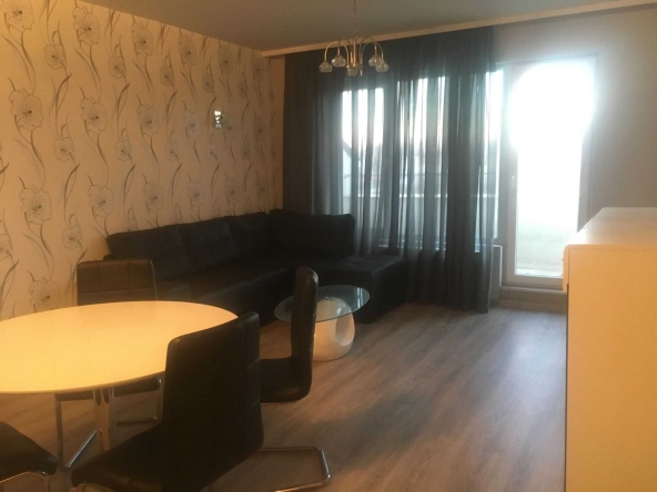 Дава се под наем Двустаен апартамент в София, Витоша - 65 кв.м за 368.73 € - Снимка #1