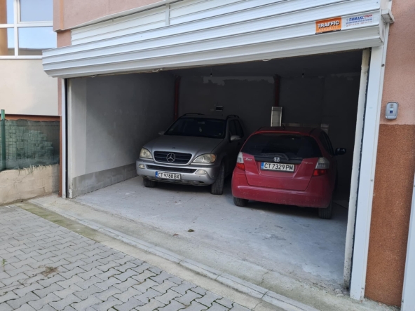 Дава се под наем Гараж / Паркомясто в Стара Загора, Център - 42 кв.м за 149.43 € - Снимка #1