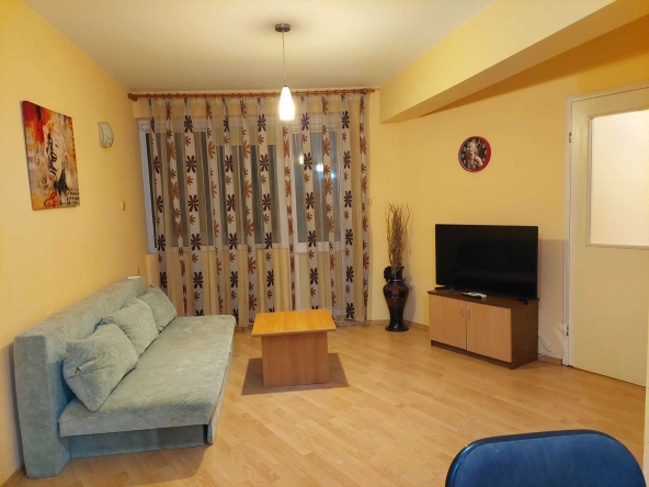 Дава се под наем Тристаен апартамент в Варна, Окръжна болница - 86 кв.м за 598.23 € - Снимка #1