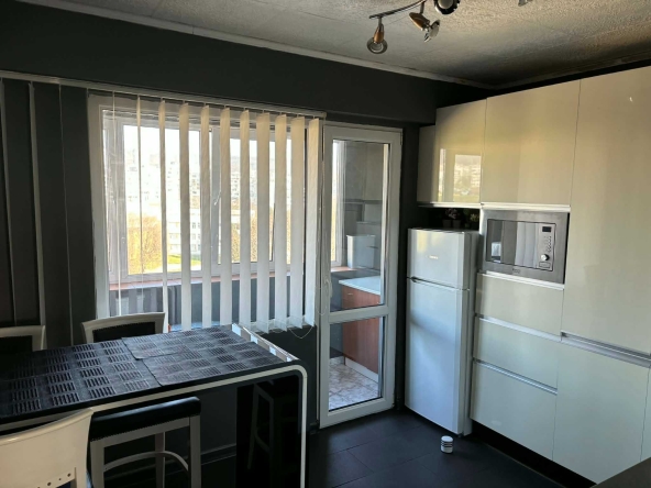 Дава се под наем Четиристаен апартамент в Варна, Владислав Варненчик - 86 кв.м за 498.27 € - Снимка #1