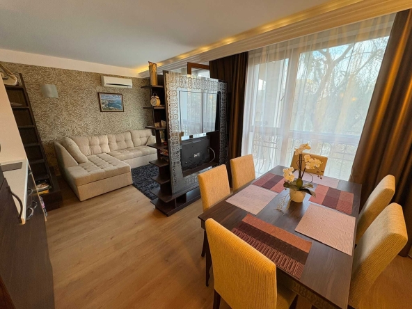 Тристаен апартамент в к.к. Слънчев бряг - 89 кв.м за 797 €/кв.м - Снимка #1