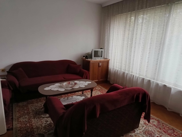 Тристаен апартамент в Пловдив, Въстанически - 85 кв.м за 720 €/кв.м - Снимка #1