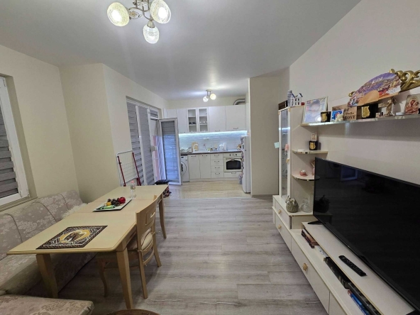 Дава се под наем Тристаен апартамент в Стара Загора, Казански - 95 кв.м за 448.8 € - Снимка #1