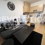 Дава се под наем Двустаен апартамент в Варна, Колхозен пазар - 53 кв.м за 398.82 € - Снимка #1