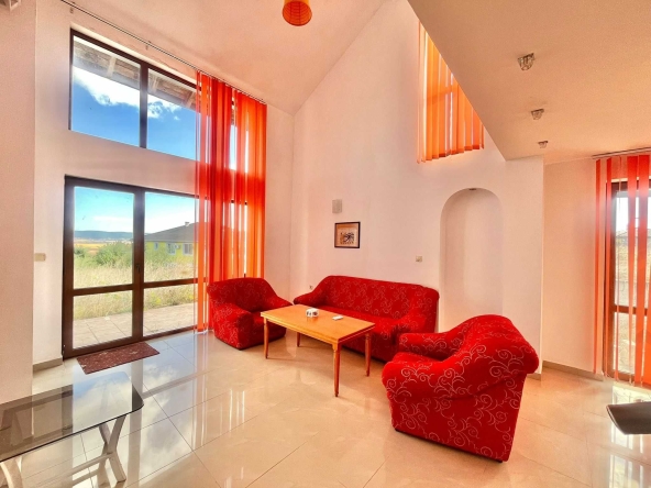 Къща в с. Александрово, Област Бургас - 140 кв.м за 547 €/кв.м - Снимка #1