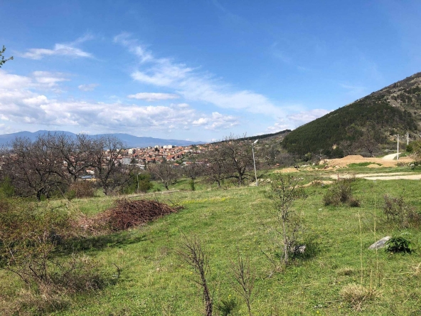 Парцел в Карлово - 700 кв.м за 99 €/кв.м - Снимка #1