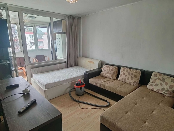 Двустаен апартамент в София, Център - 65 кв.м за 1617 €/кв.м - Снимка #1