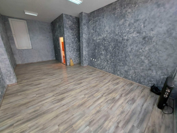 Дава се под наем Офис в Търговище, Вароша - 42 кв.м за 219.3 € - Снимка #1