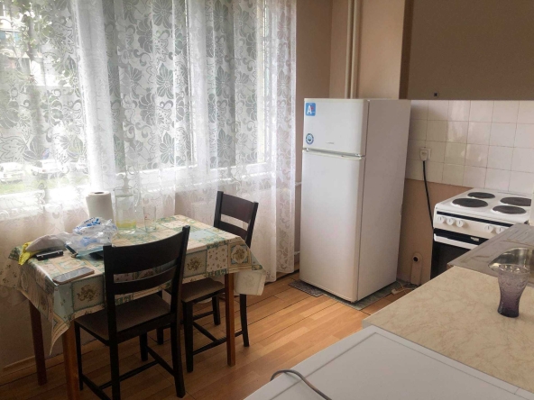 Дава се под наем Двустаен апартамент в София, Надежда 1 - 56 кв.м за 323.85 € - Снимка #1