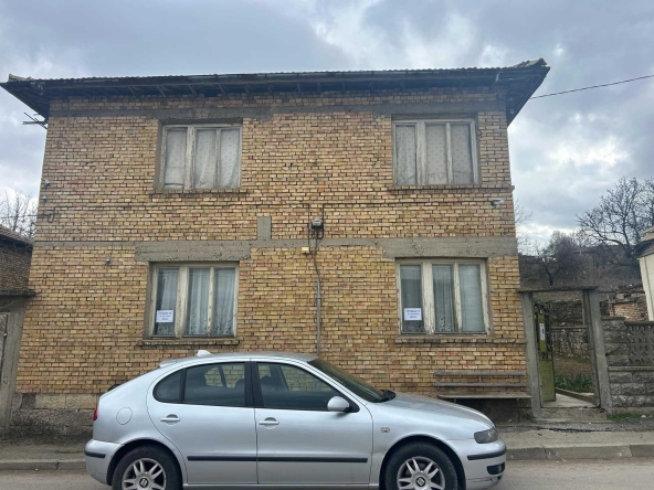 Къща в Опака - 150 кв.м за 340 €/кв.м - Снимка #1