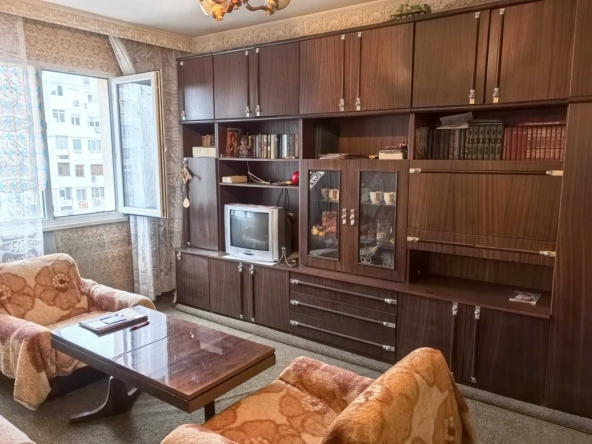 Двустаен апартамент в Плевен, Идеален център - 60 кв.м за 638 €/кв.м - Снимка #1