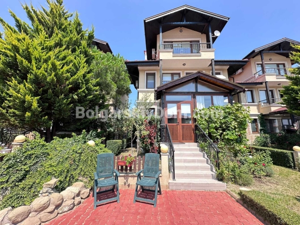 Къща в с. Кошарица, Област Бургас - 198 кв.м за 458 €/кв.м - Снимка #1