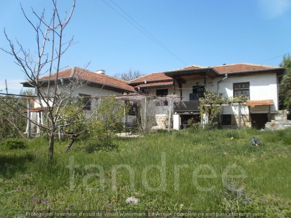 Къща в с. Дъбравино, Област Варна - 100 кв.м за 560 €/кв.м - Снимка #1