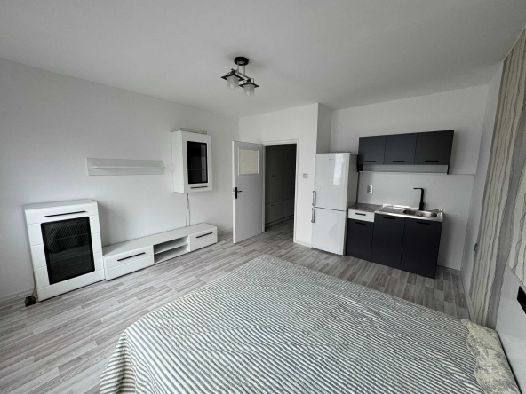 Едностаен апартамент в Габрово, Център - 28 кв.м за 1184 €/кв.м - Снимка #1