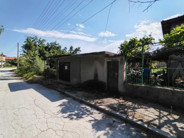 Къща в с. Драгор, Област Пазарджик - 207 кв.м за 296 €/кв.м - Снимка #1