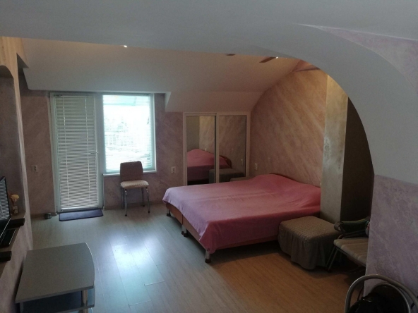 Дава се под наем Двустаен апартамент в Бургас, Лазур - 50 кв.м за 408 € - Снимка #1