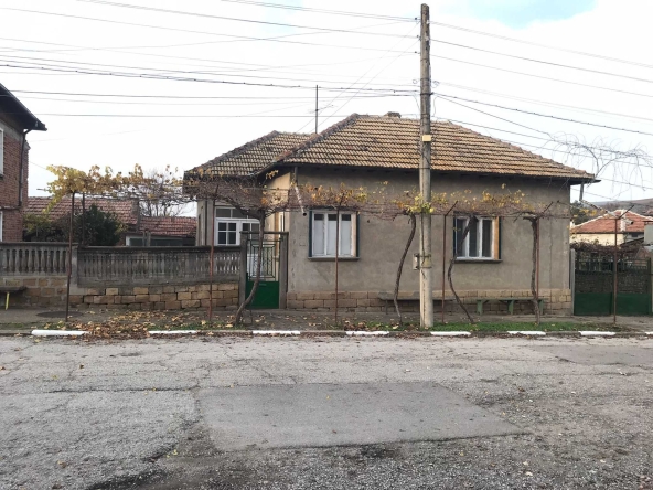 Къща в с. Драгомирово, Област Велико Търново - 80 кв.м за 185 €/кв.м - Снимка #1