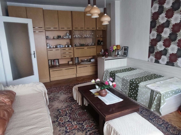 Тристаен апартамент в Силистра, Запад - 101 кв.м за 530 €/кв.м - Снимка #1