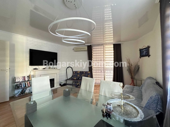 Тристаен апартамент в Свети Влас - 97 кв.м за 605 €/кв.м - Снимка #1