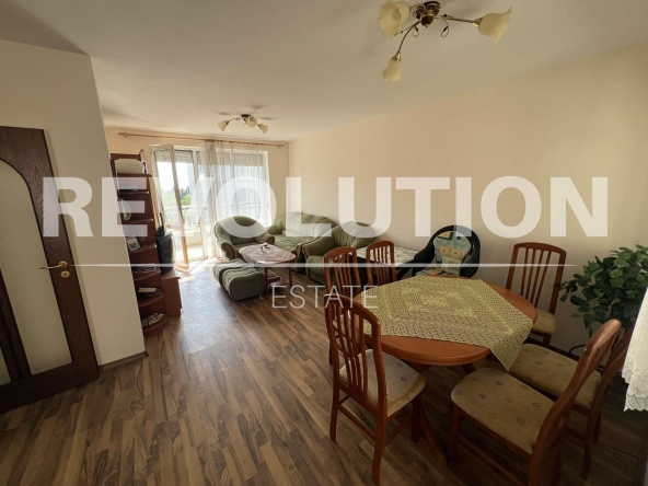 Дава се под наем Тристаен апартамент в Варна, Бриз - 83 кв.м за 548.25 € - Снимка #1