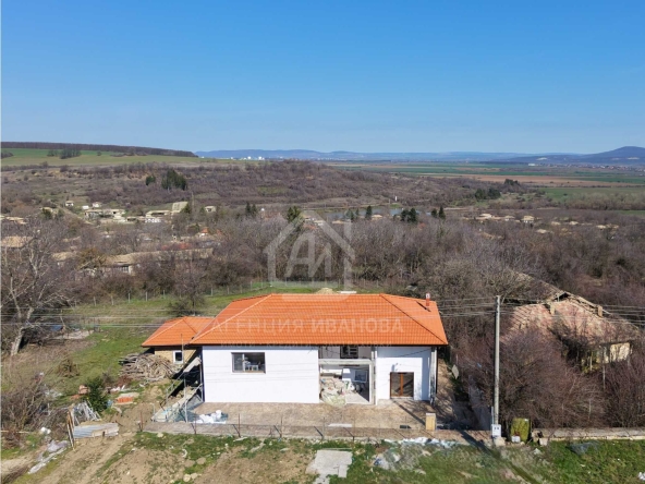 Къща в Попово - 80 кв.м за 702 €/кв.м - Снимка #1