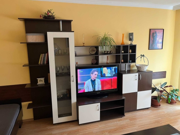 Дава се под наем Двустаен апартамент в София, Център - 45 кв.м за 498.27 € - Снимка #1