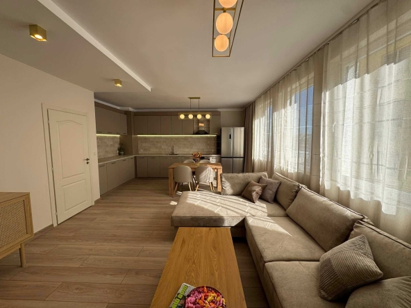 Двустаен апартамент в Велико Търново, Център - 78 кв.м за 967 €/кв.м - Снимка #1