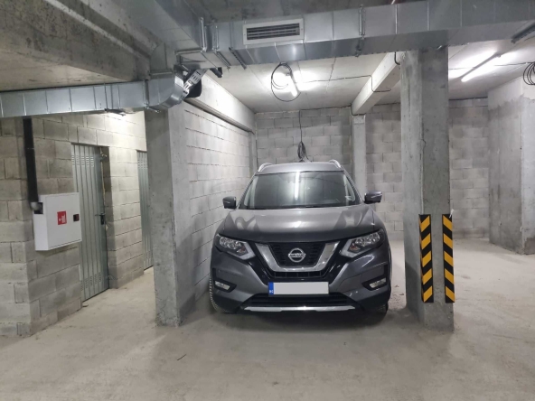 Гараж / Паркомясто в Варна, Левски - 14 кв.м за 1130 €/кв.м - Снимка #1