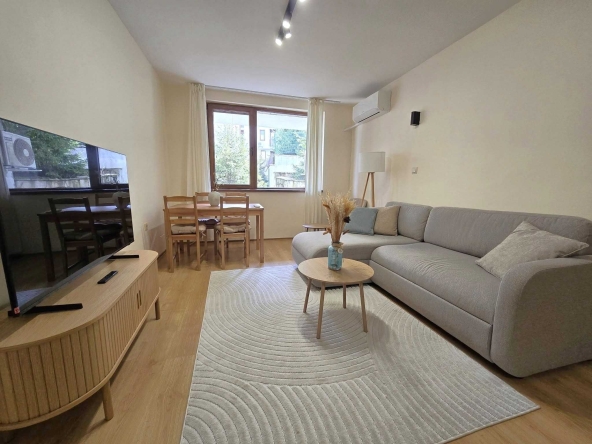 Дава се под наем Двустаен апартамент в Банско - 56 кв.м за 388.62 € - Снимка #1