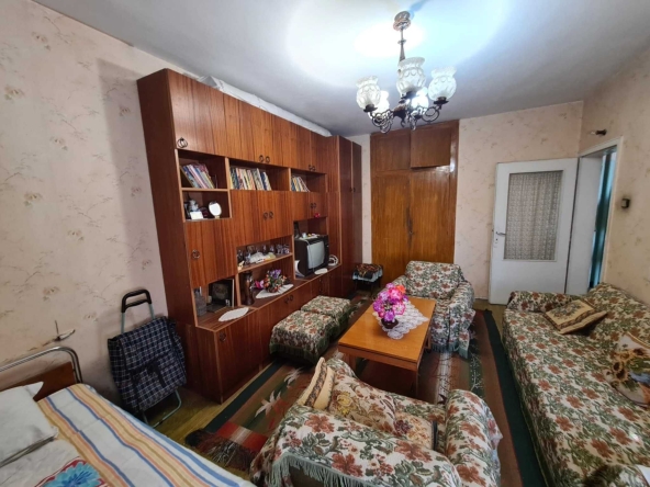 Едностаен апартамент в Хасково, Център - 44 кв.м за 928 €/кв.м - Снимка #1
