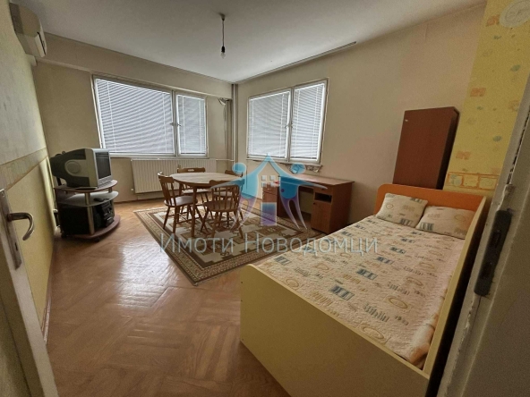 Двустаен апартамент в Шумен, Пазара - 60 кв.м за 748 €/кв.м - Снимка #1